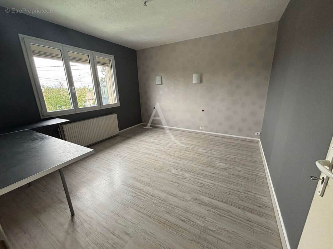 Maison à COSNE-COURS-SUR-LOIRE