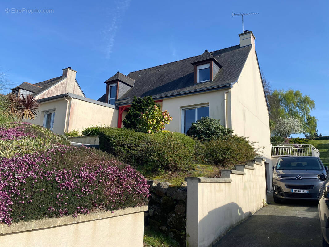 Maison à DOL-DE-BRETAGNE