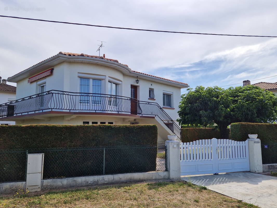 Maison à BIAS
