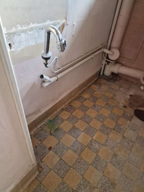 Appartement à CHARMES