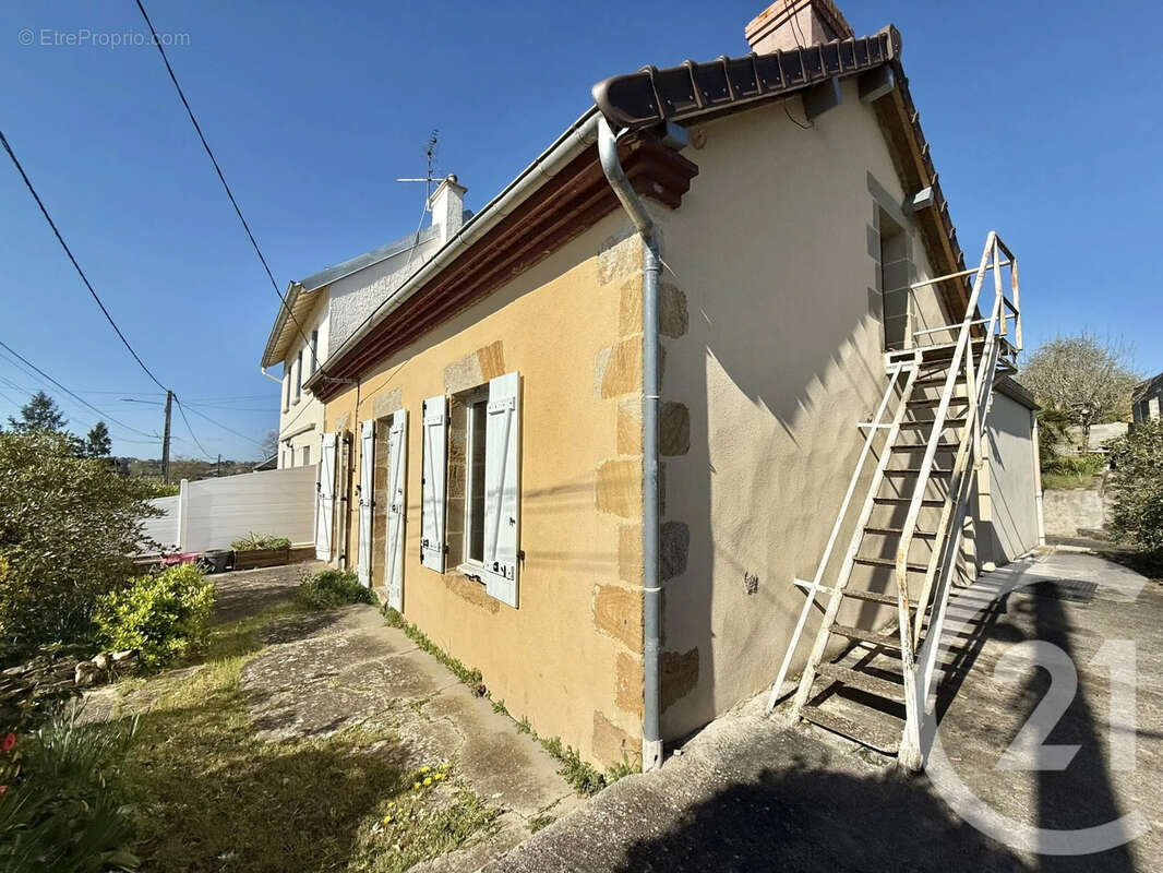 Maison à BOURBON-L'ARCHAMBAULT