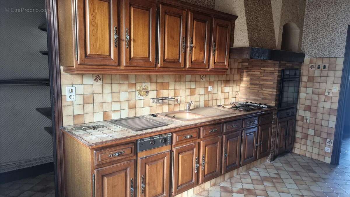 Cuisine - Maison à BAGNAC-SUR-CELE