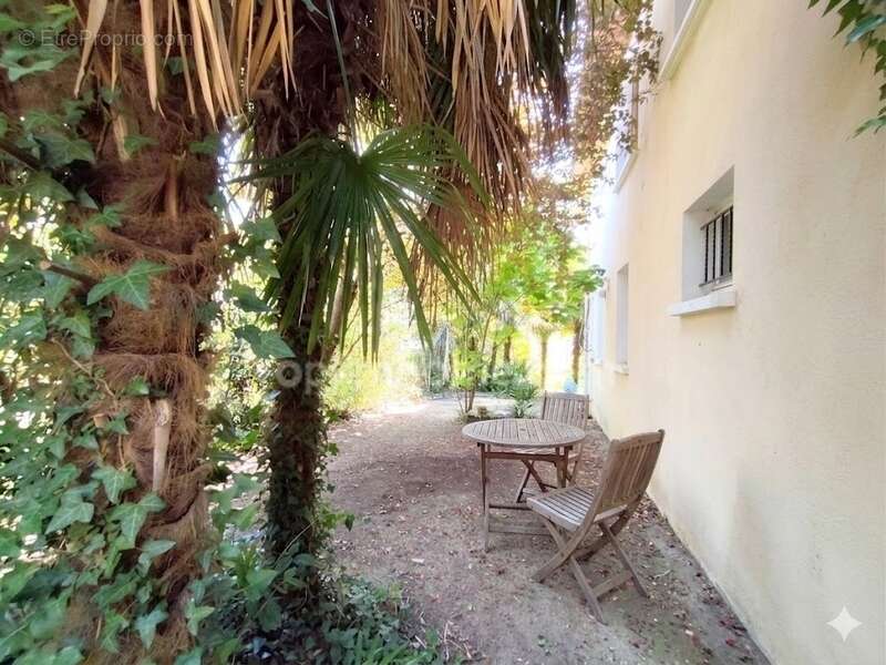  Maison T6 de 152 m² à Nogaro – Centre-ville & Jardin arboré - photo 25