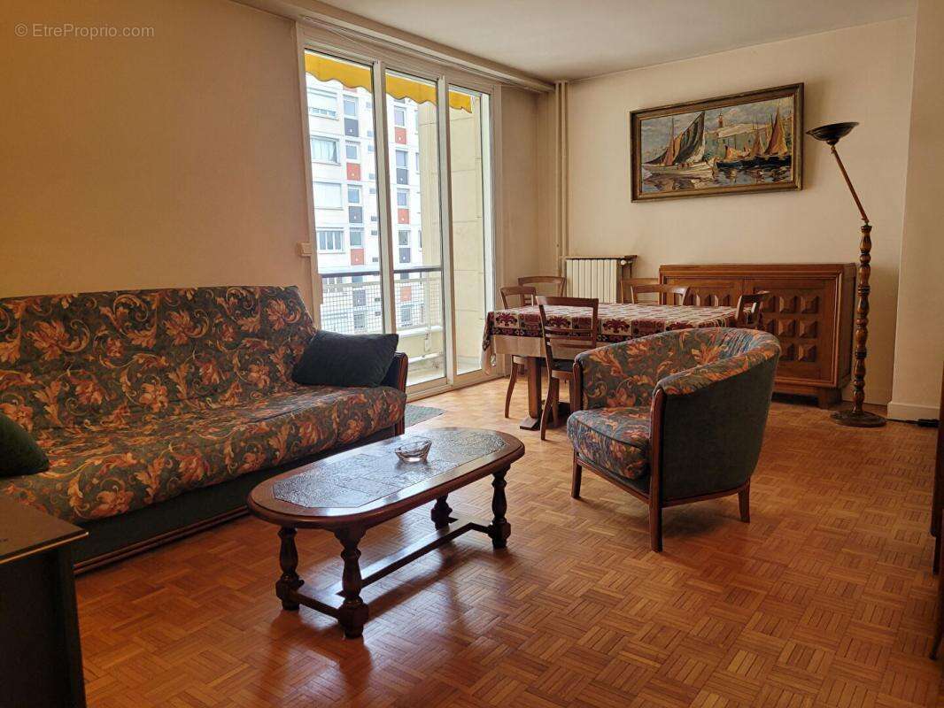 Appartement à PARIS-12E