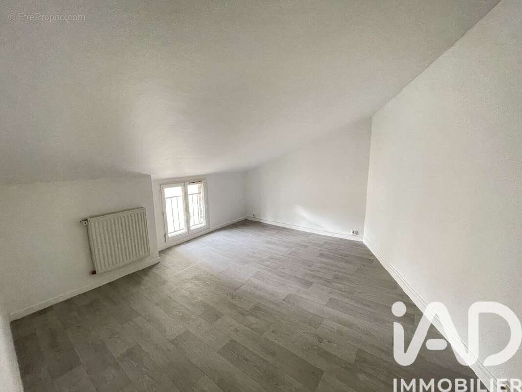 Photo 7 - Maison à ROMILLY-SUR-SEINE