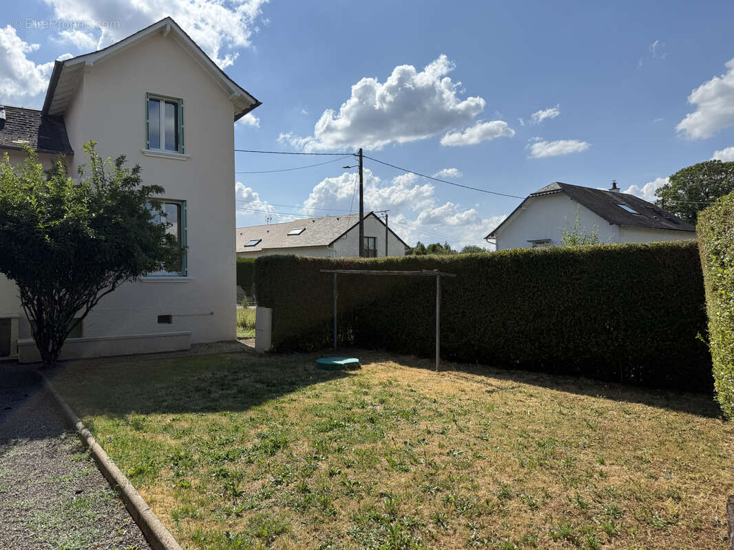 Maison à SAINT-SORNIN-LAVOLPS