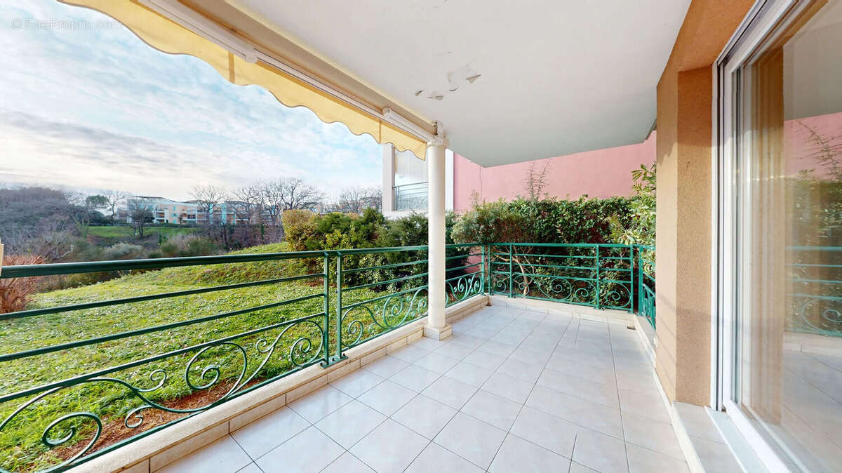 Appartement à FREJUS