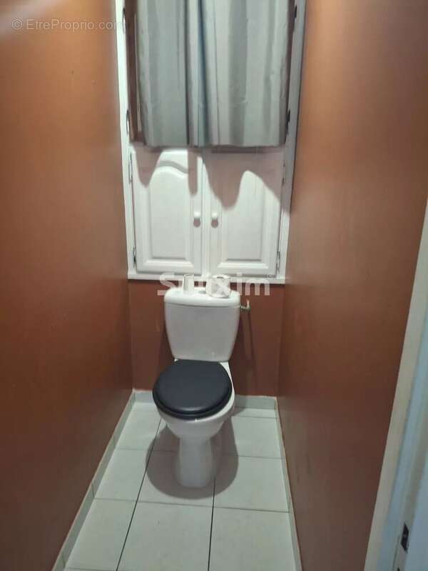 Maison à CANDE-SUR-BEUVRON