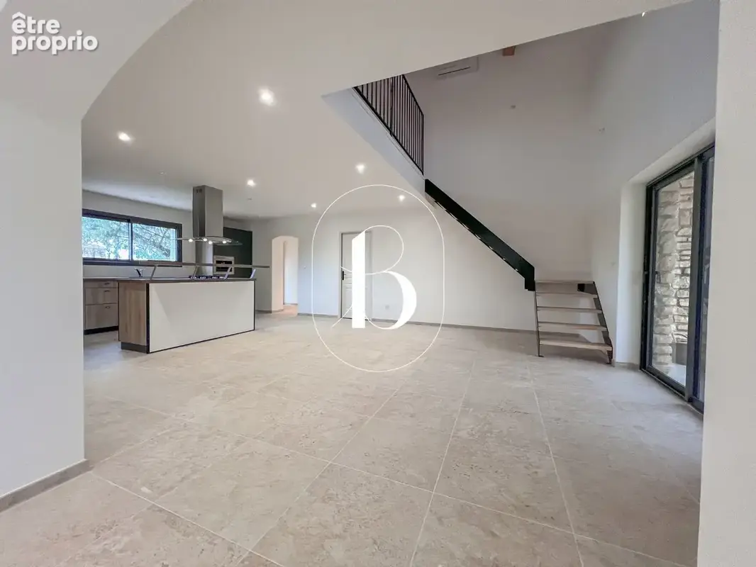 Maison 8 pièces 265 m² à vendre à Goudargues (30630) - photo 15