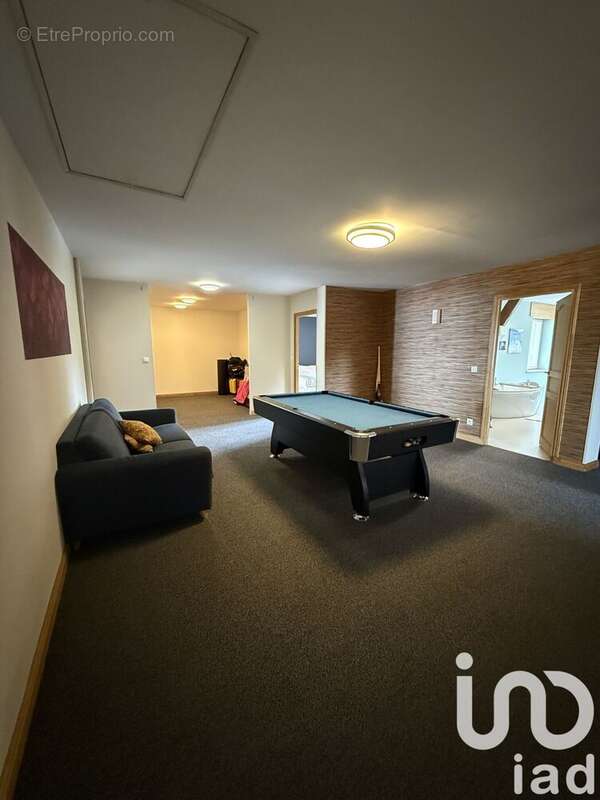 Photo 9 - Maison à GIVONNE