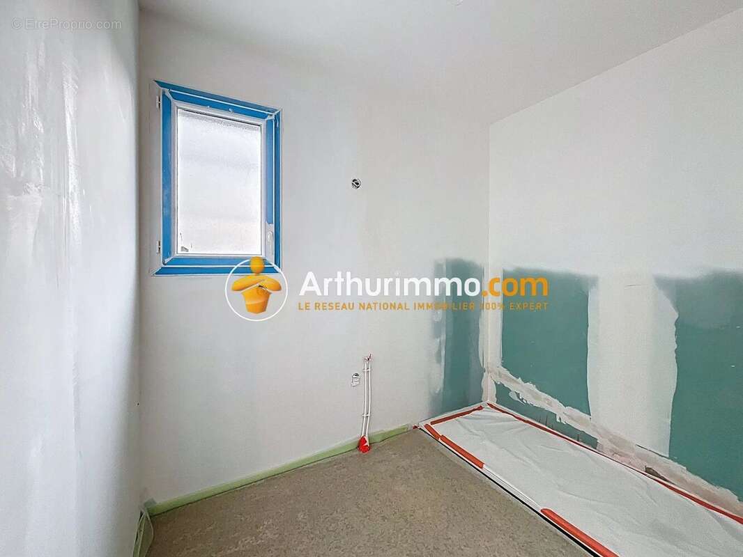 Appartement à VAULX-MILIEU