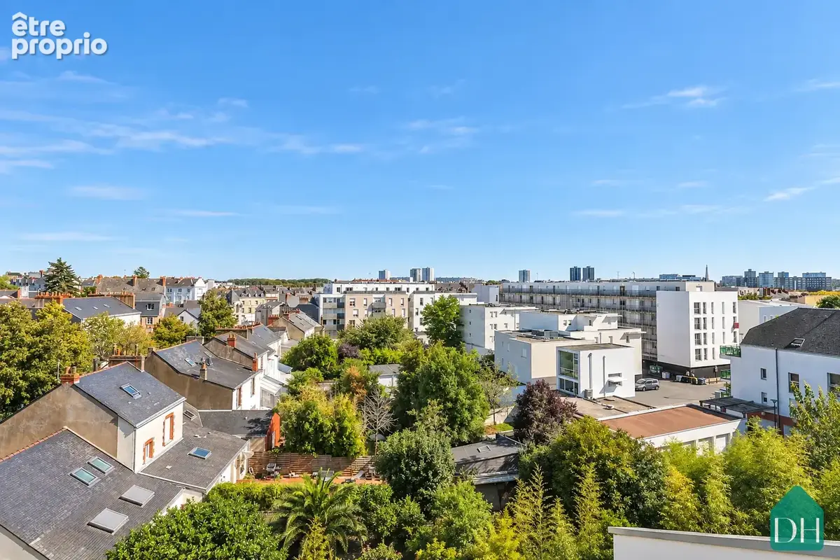 Appartement T3 de 72,25 m2   dernier étage avec ascenseur   Stationnement intérieur   Secteur de Lamoricière - photo 14