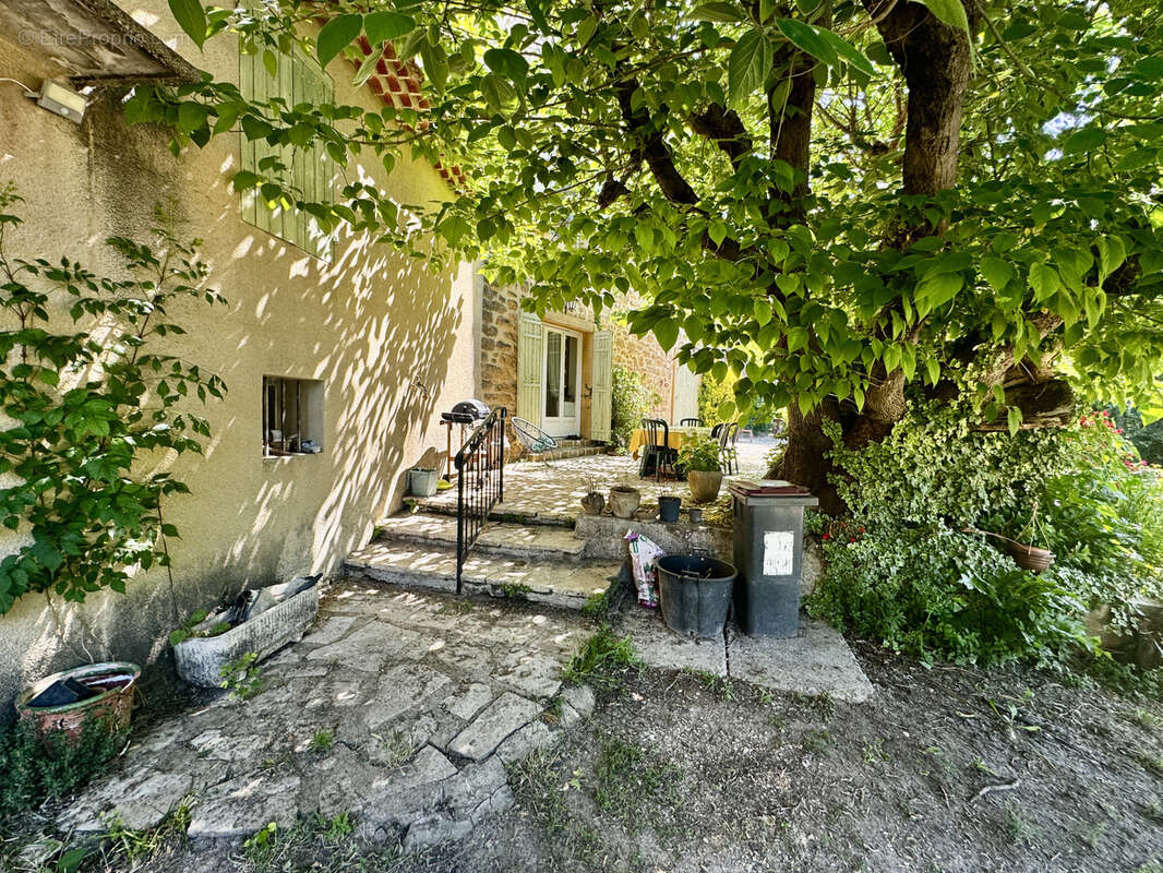 Mas provençal 356 m2 - photo 3