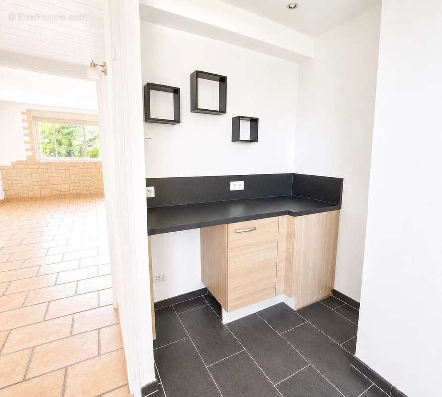Vend Appartement 3P 70m2 Carros - photo 4
