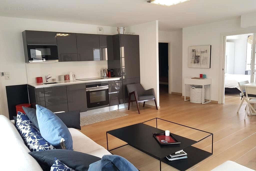 Appartement à SAINT-TROPEZ