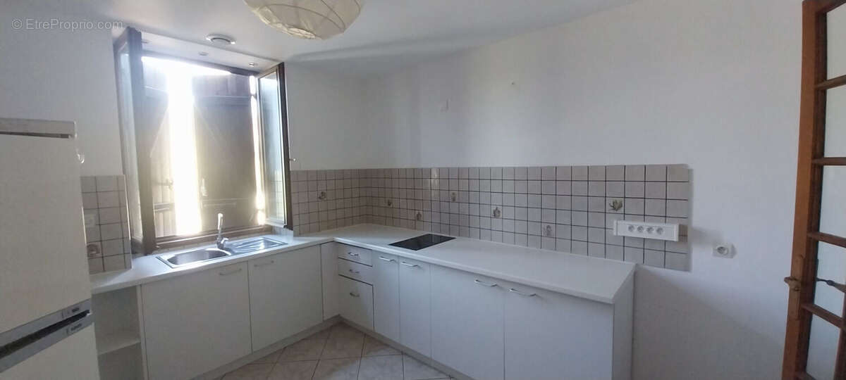 Maison à PONT-EVEQUE