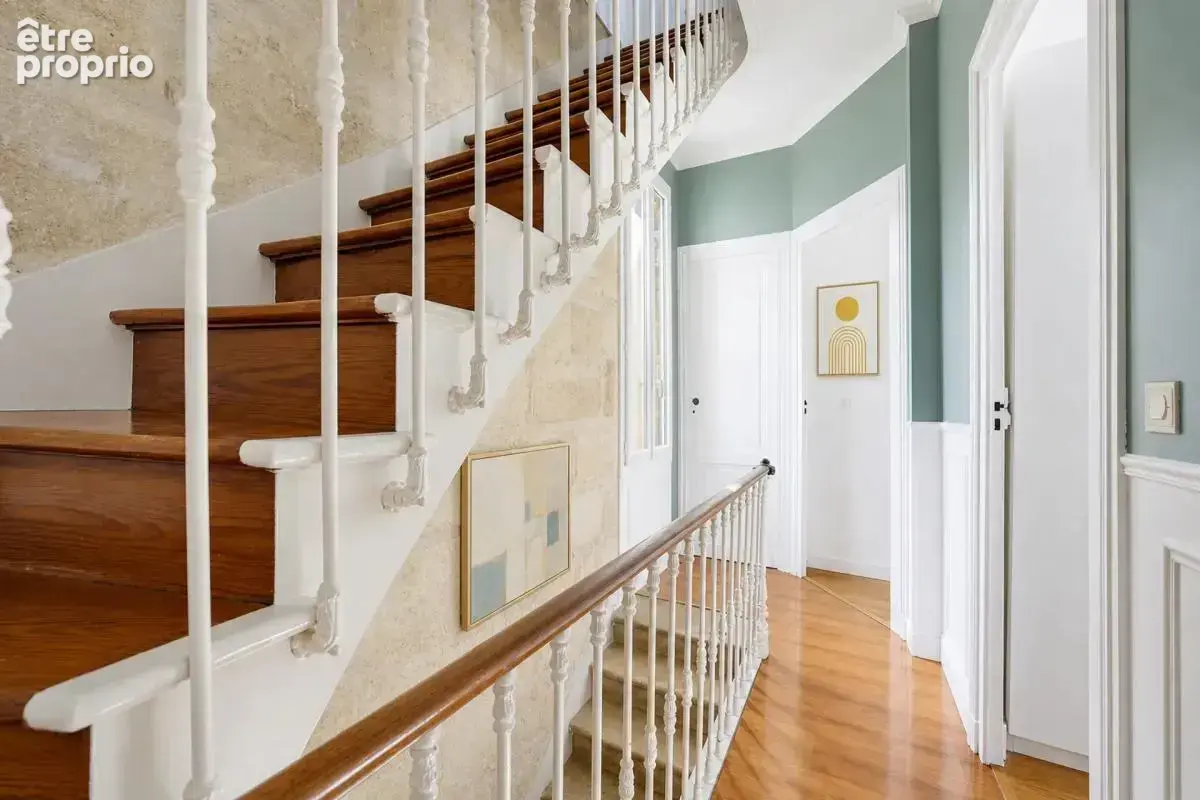 Maison de 6 pièces de 117 m² à Talence - photo 8