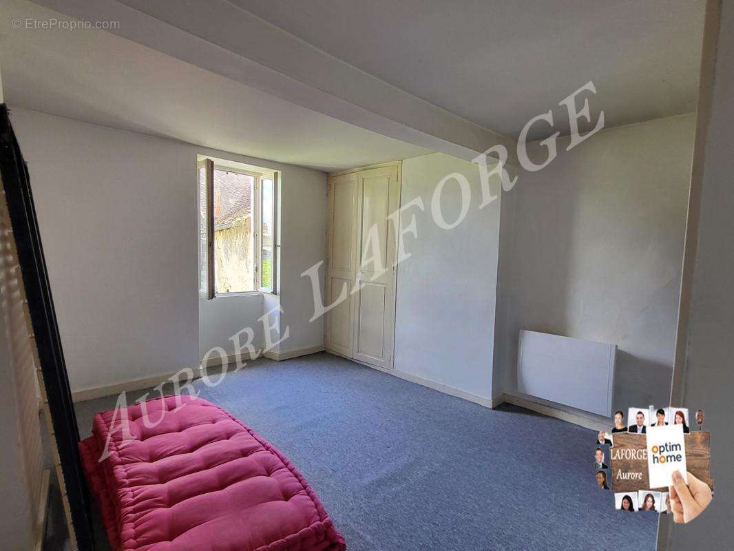 Appartement à vendre 8 pièces LE BLANC (36),20min de Saint Savin(86),1h de Chatellerault(86)et 1h de Chateauroux (36) - photo 9