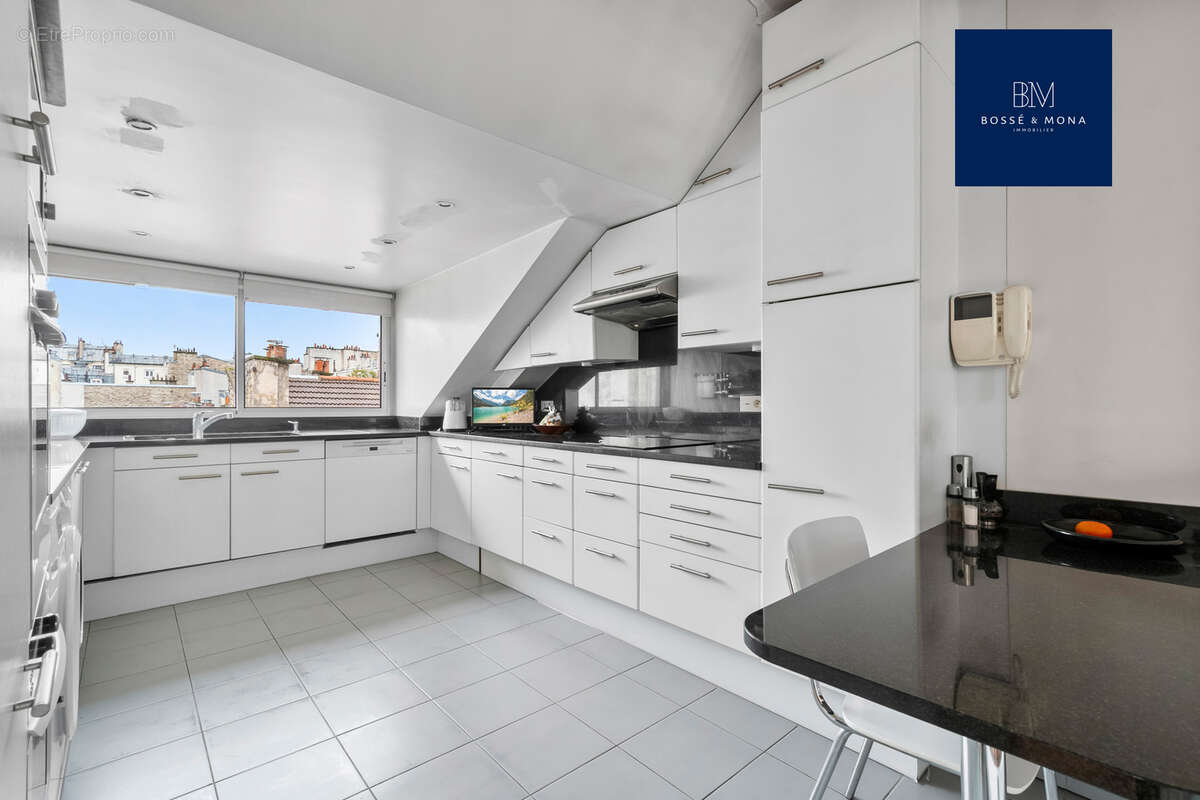 Appartement à PARIS-7E