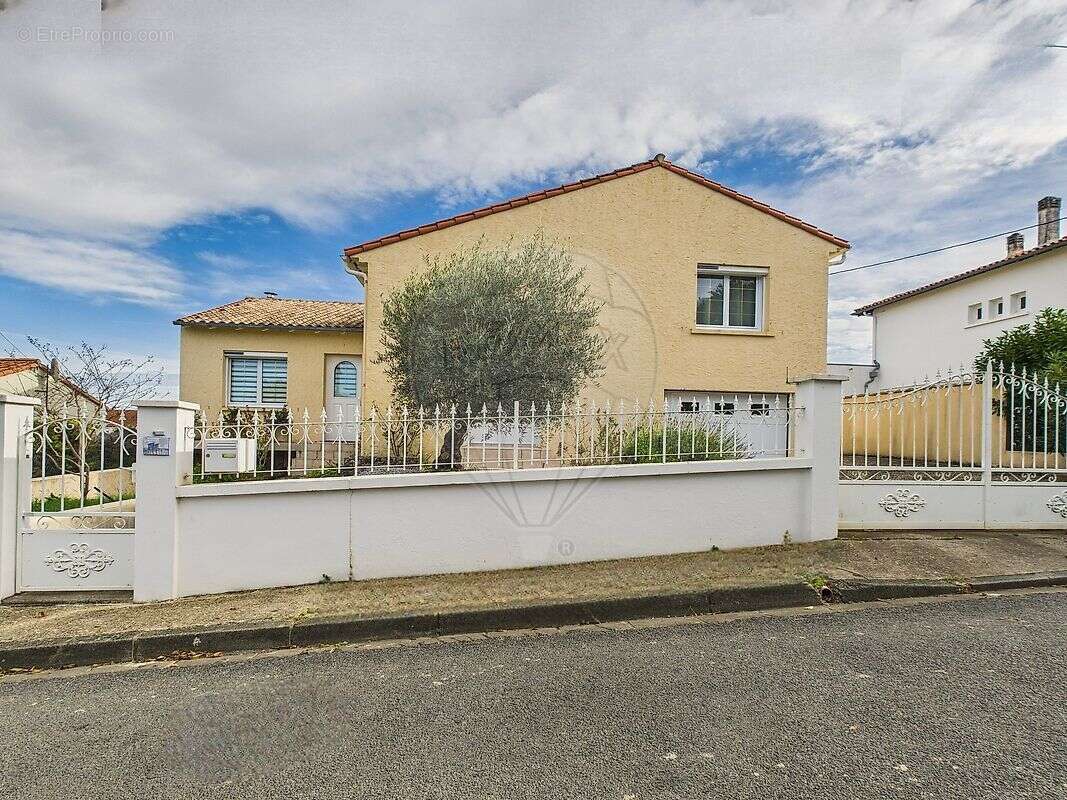 Maison à MESCHERS-SUR-GIRONDE