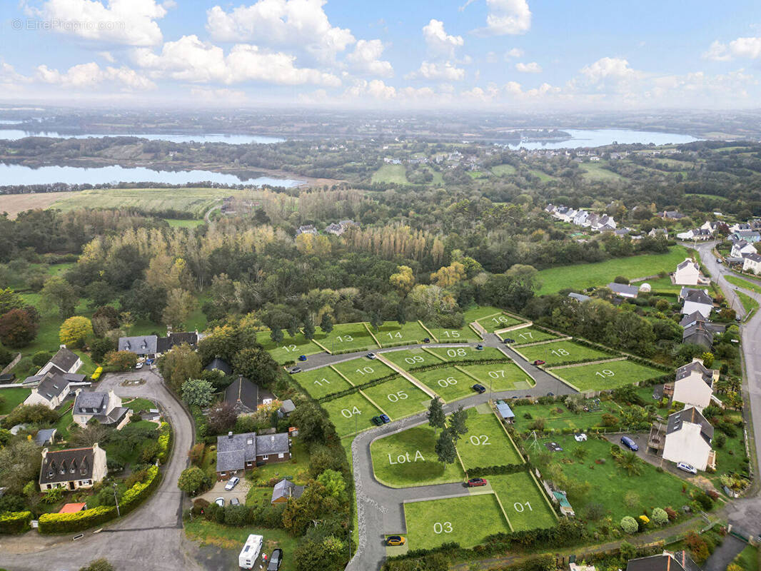 Terrain à LOGONNA-DAOULAS