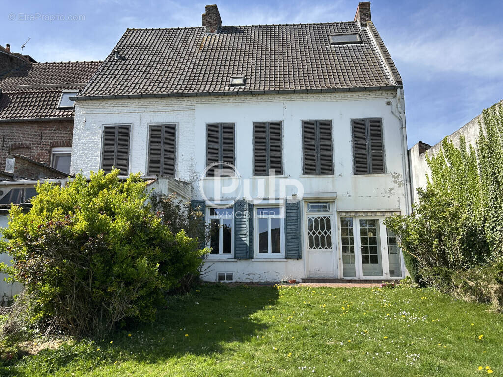 Maison à HAZEBROUCK