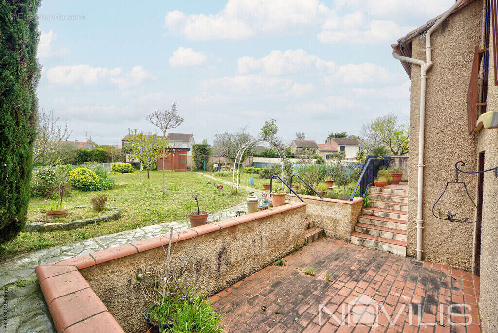 Maison à CASTELGINEST