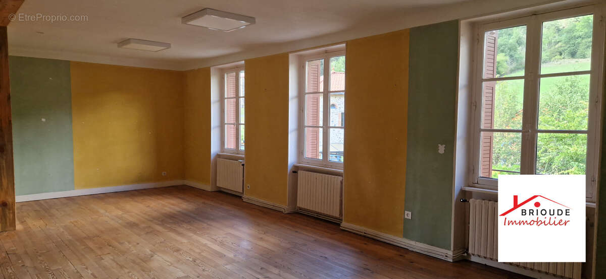 Maison à PAULHAGUET