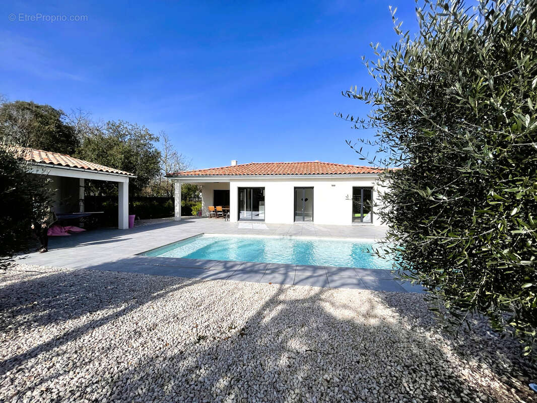 Maison à MEJANNES-LE-CLAP