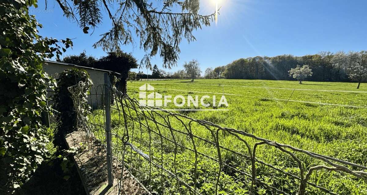 Maison à FRESNAY-SUR-SARTHE