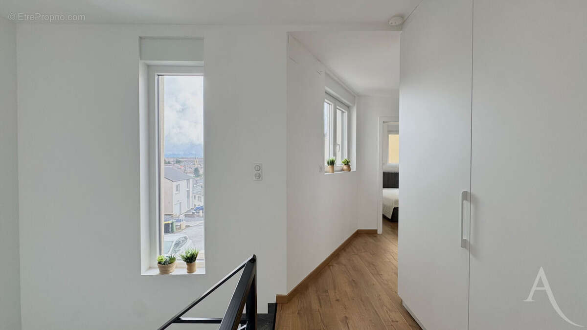 Maison à NEUFCHEF