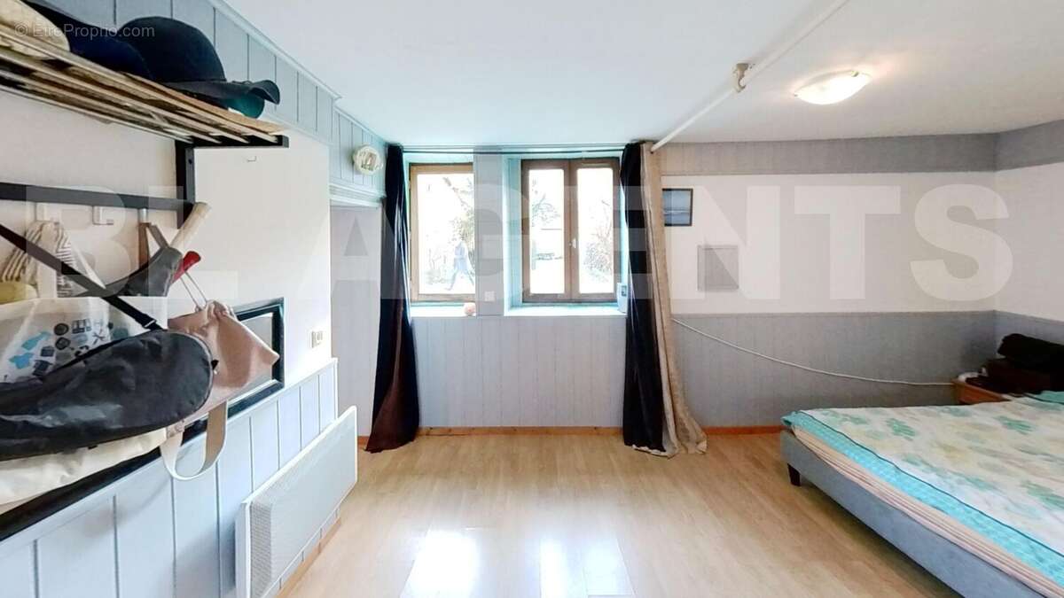 EMMANUEL-BROSSIER-Bedroom 1 - Maison à LA FLECHE