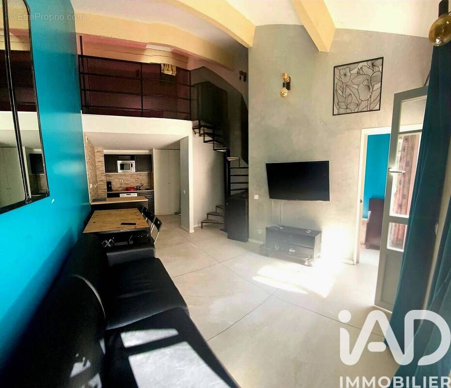 Photo 1 - Appartement à MARSEILLE-1E