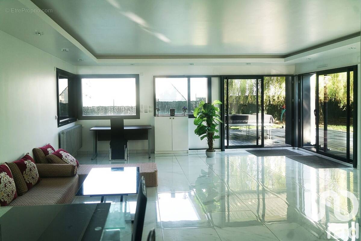 Photo 1 - Maison à VITRY-SUR-SEINE