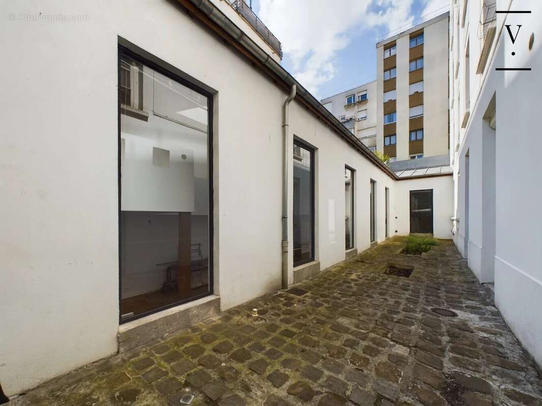 Appartement à PARIS-20E