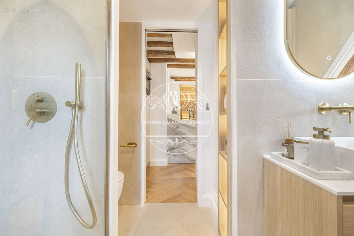 Appartement à PARIS-6E