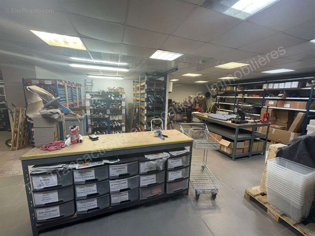 Commerce à SAINT-POL-SUR-MER