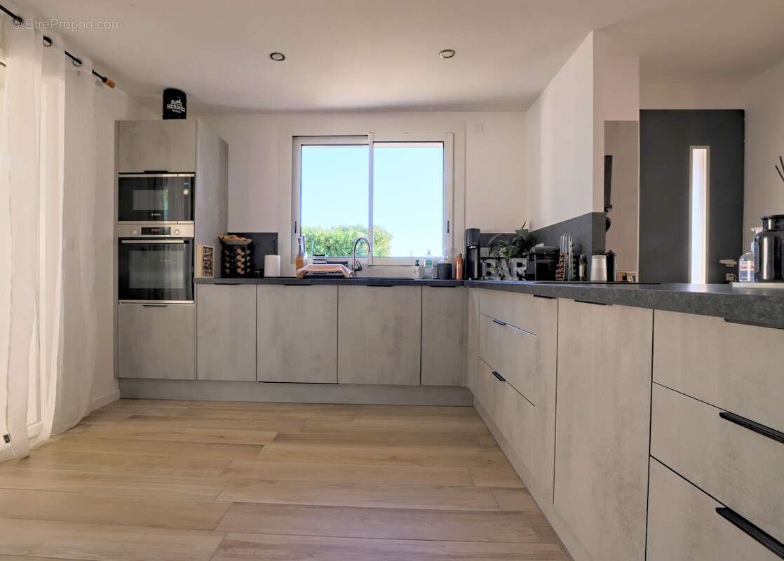 Maison à LA VALETTE-DU-VAR