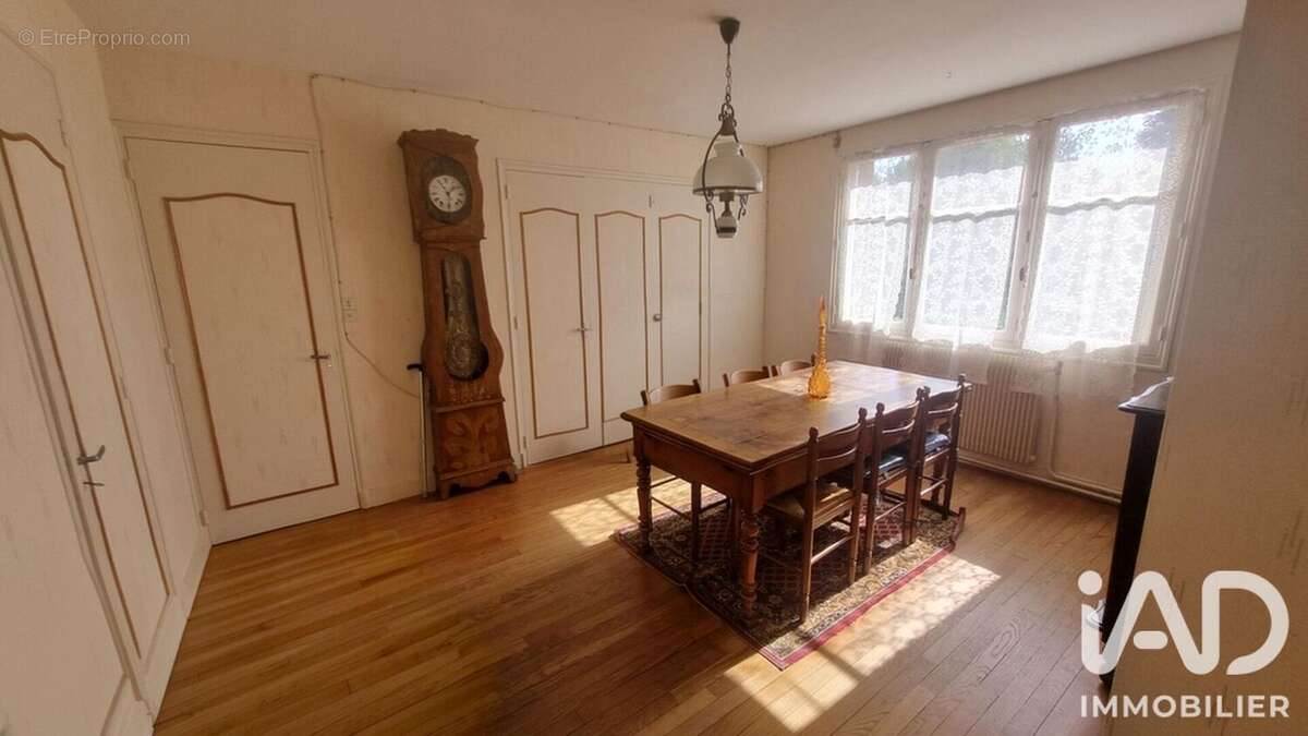 Maison 61 m² à Saint-Mars-Sur-La-Futaie  - photo 4