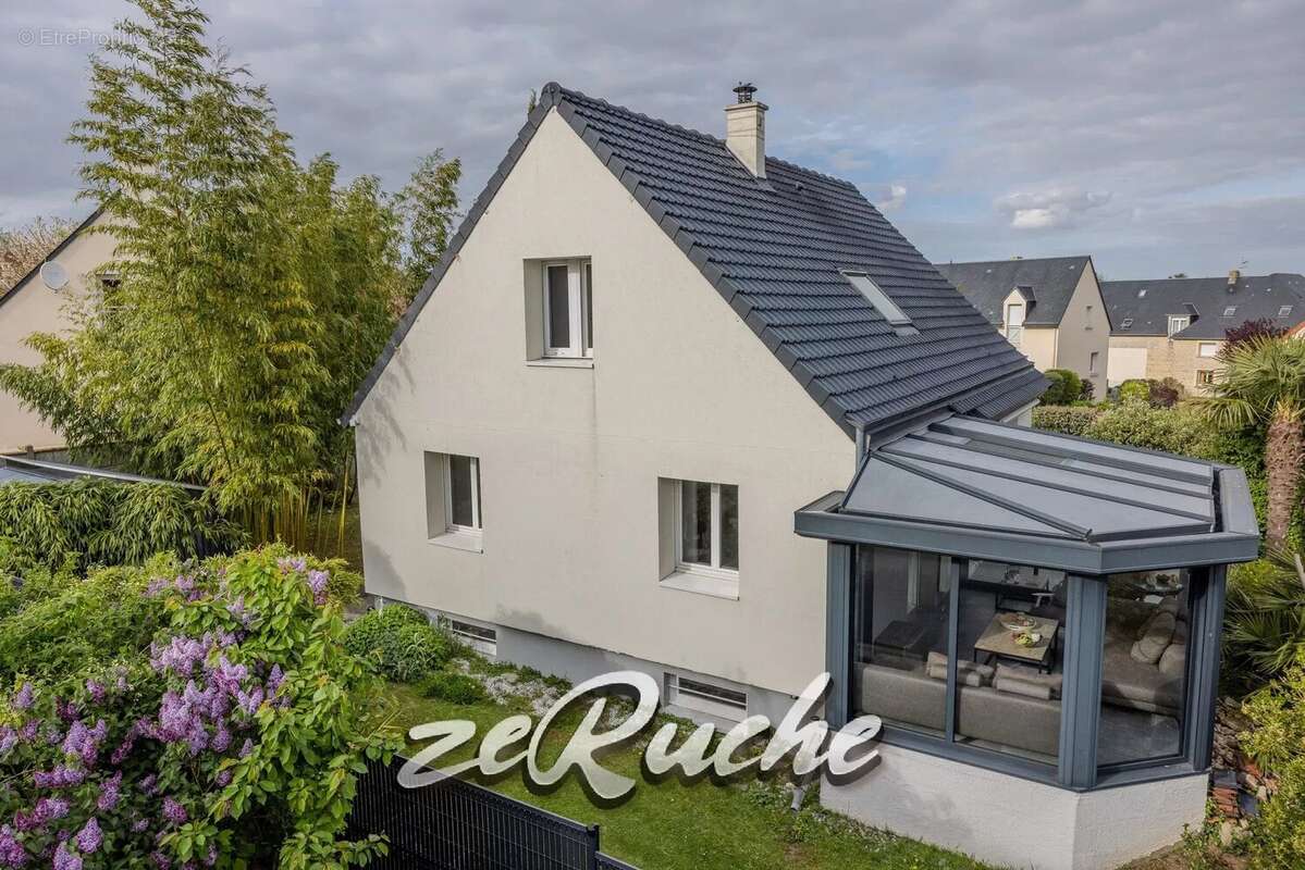 Maison à EVRECY