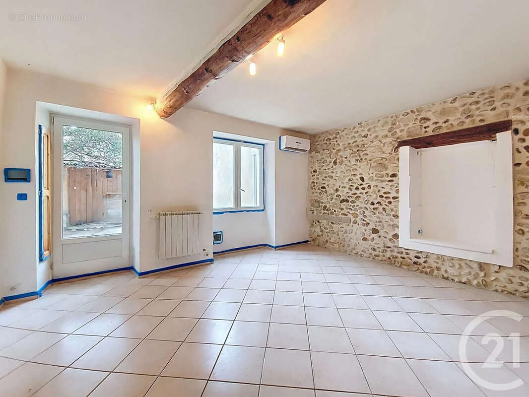 Maison à MORIERES-LES-AVIGNON