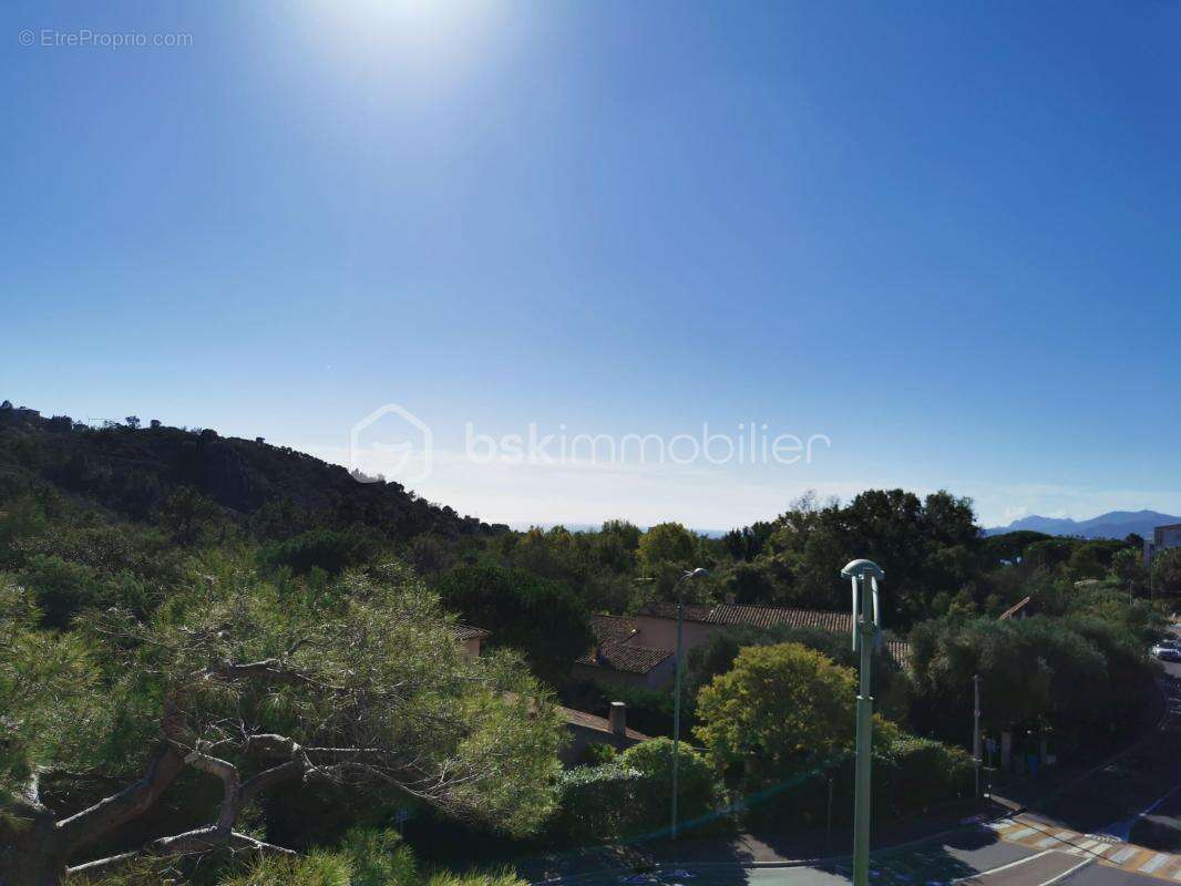 Appartement à LE CANNET