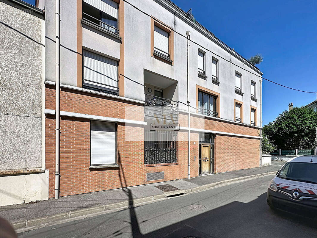 Appartement 3 pièces 66 m² - Rue Pierre Brossolette - Proche bords de Marne - photo 13