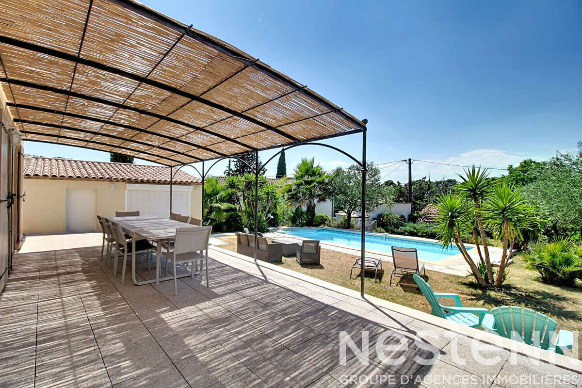 À VENDRE DRAGUIGNAN Maison 5 chambres, 168 m² sur 1500 m² de terrain avec Piscine - photo 3