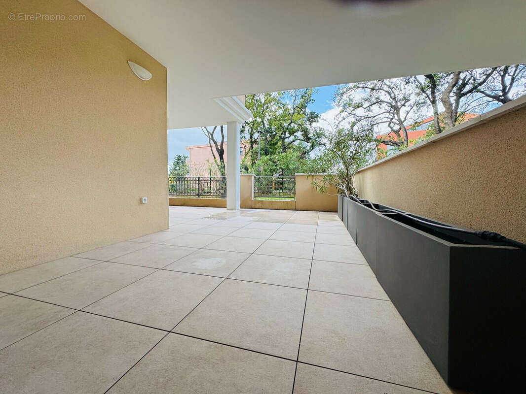 Photo 3 - Appartement à BORMES-LES-MIMOSAS