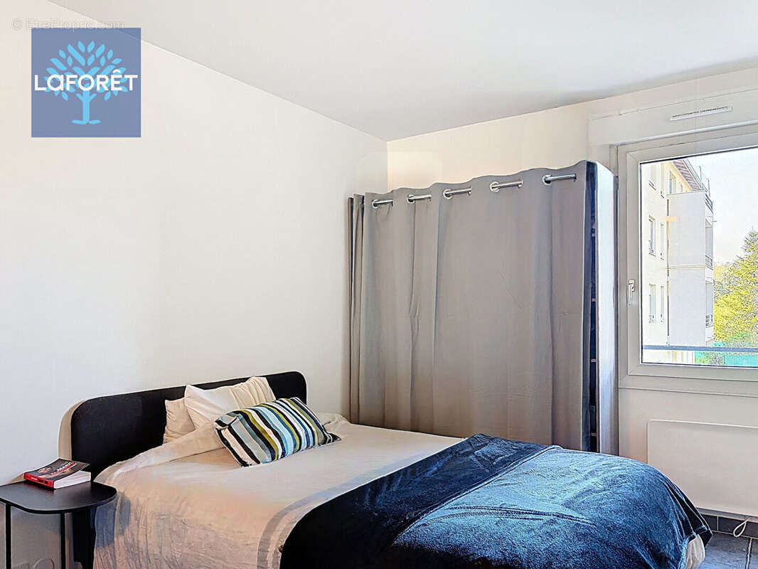 Appartement à SAINT-GENIS-LAVAL