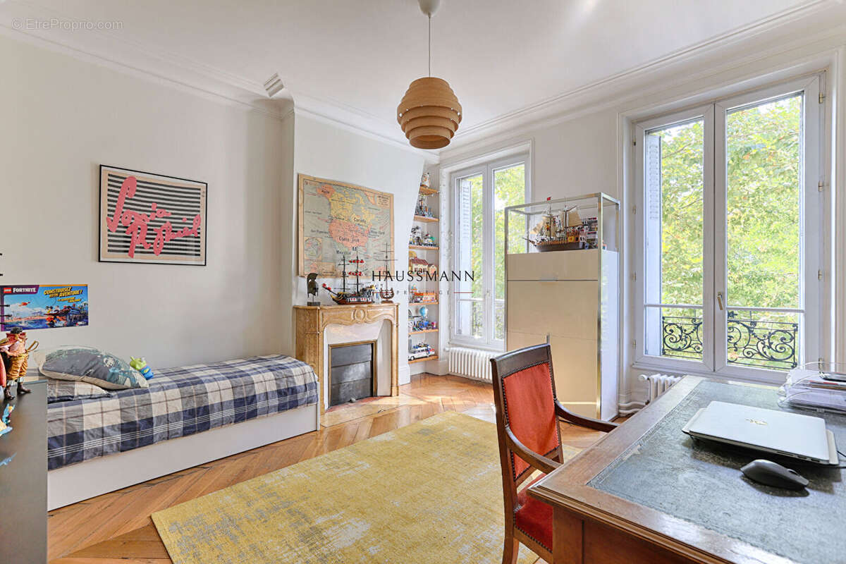 Appartement à PARIS-10E