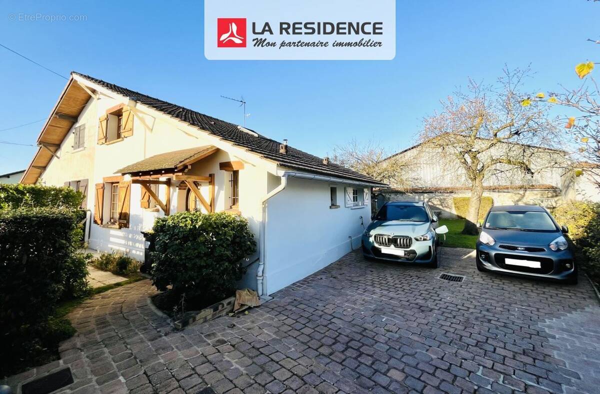 Maison à SAINT-OUEN-L'AUMONE