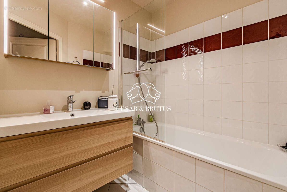 Appartement à LYON-1E