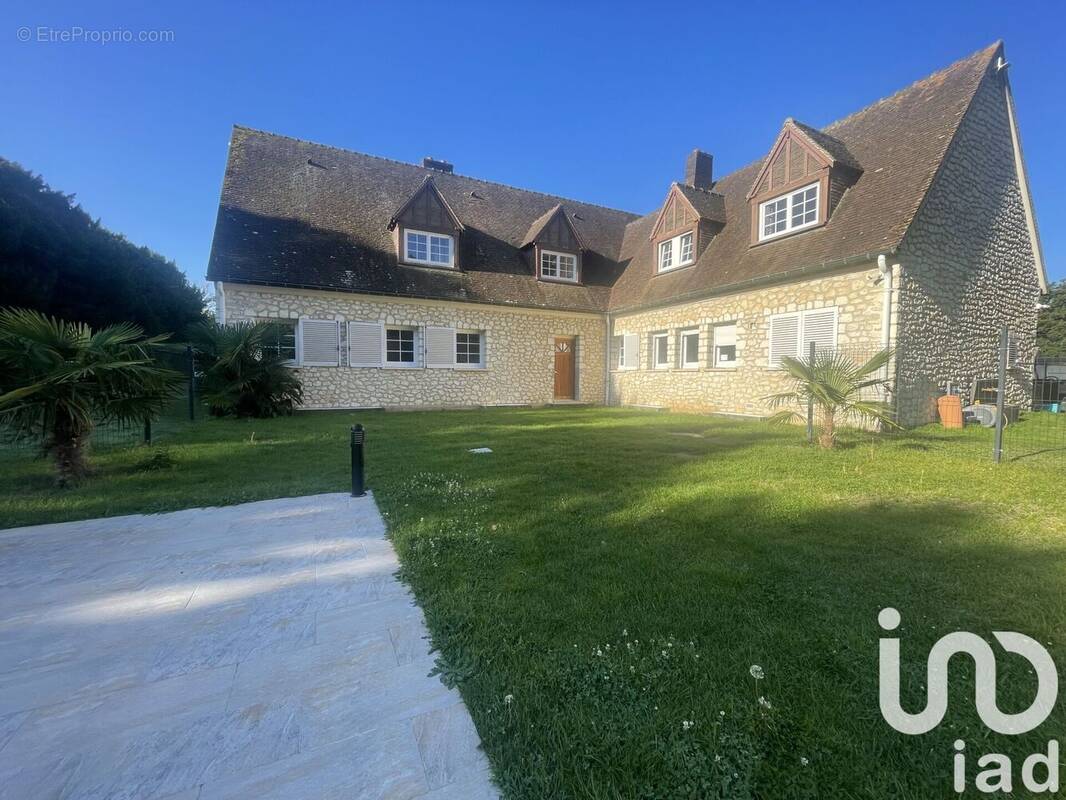 Photo 1 - Maison à CHAMPCUEIL